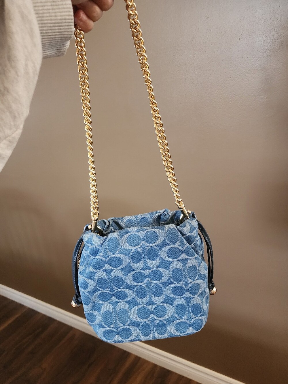 Coach Faye Mini Drawstring Bag - Picture 7 of 9